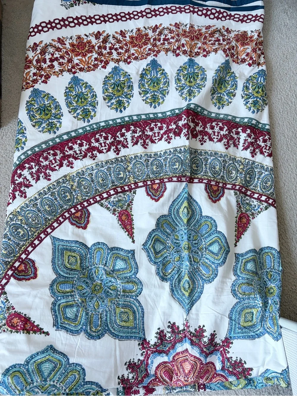 Pottery Barn Aurora Medallion Full/Queen duvet cover 1 Euro Sham